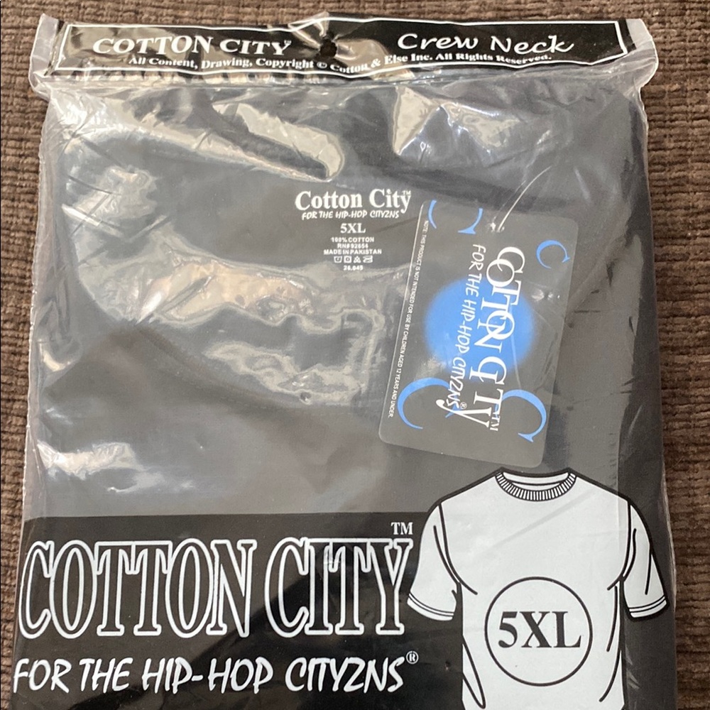 2 T-Shirts Men's Black Crew Neck Shirt & Gray T-Shirt